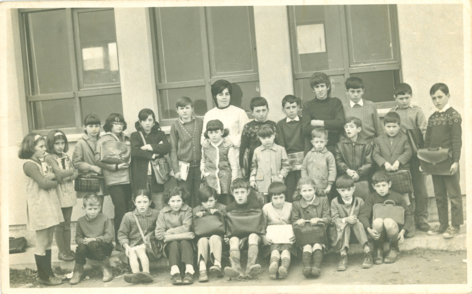 Imagen - Escuela de San Julián (El Franco) en 1970