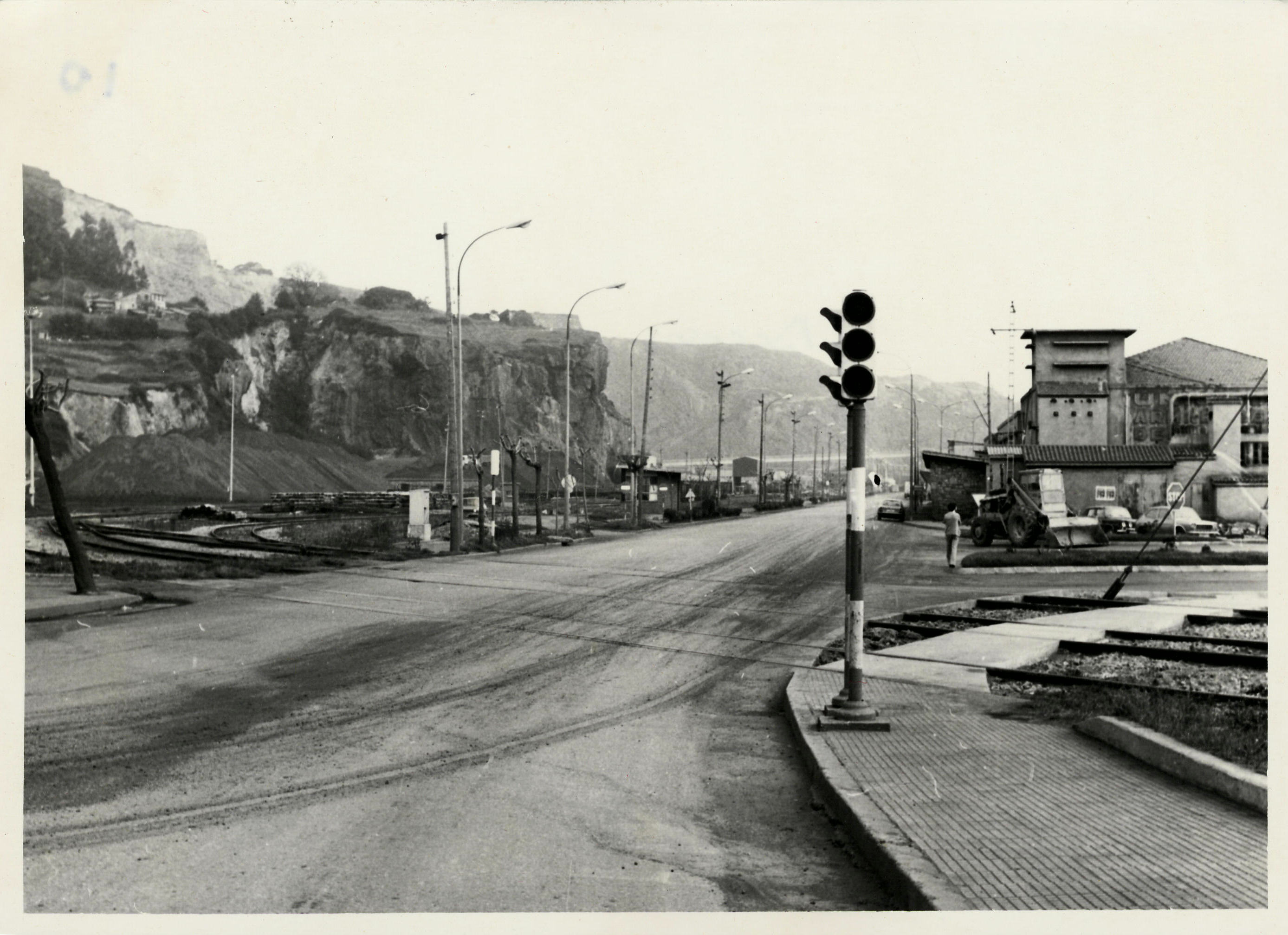 Imagen - Acceso de entrada a El Musel desde Jove, años 70 (Anónimo)