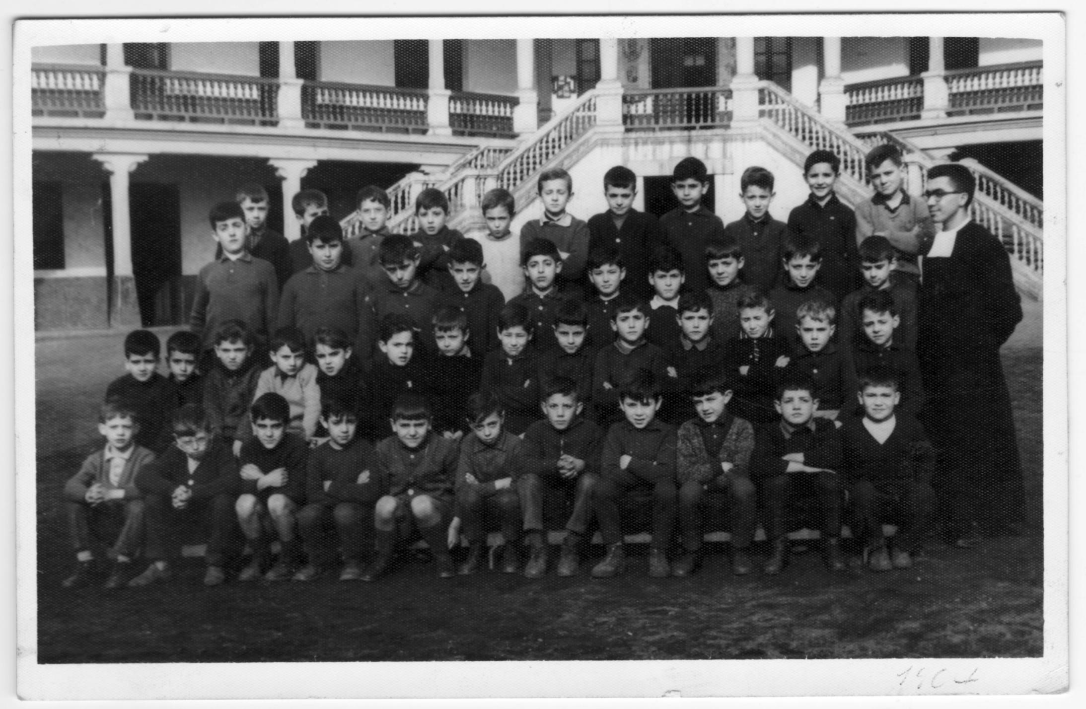 Imagen - Alumnos del colegio La Salle, Ujo, año 1964