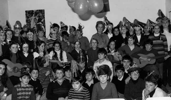 Imagen - Alumnos y alumnas de un colegio en Luarca