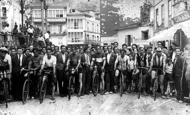 Imagen - Carrera ciclista en Luarca