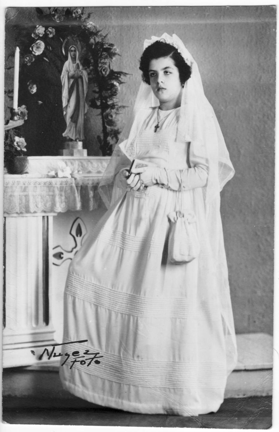 Imagen - Elenita el día de su Primera Comunión, Cuba, 1949