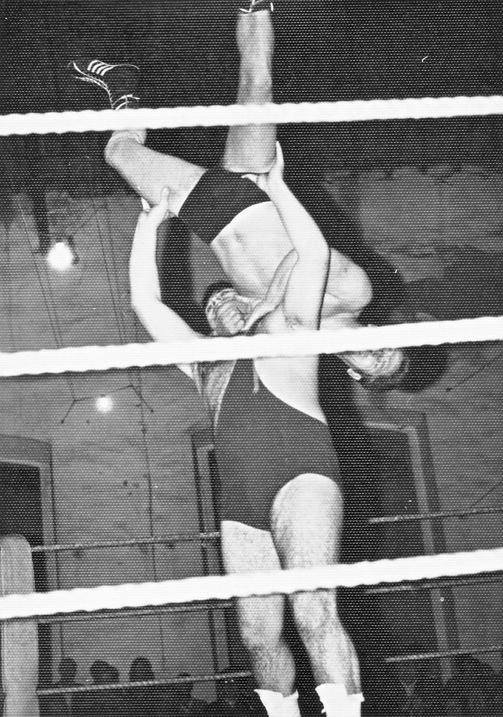 Imagen - Exhibición de lucha libre durante las fiestas de Santa Teresa de Infiesto, Piloña