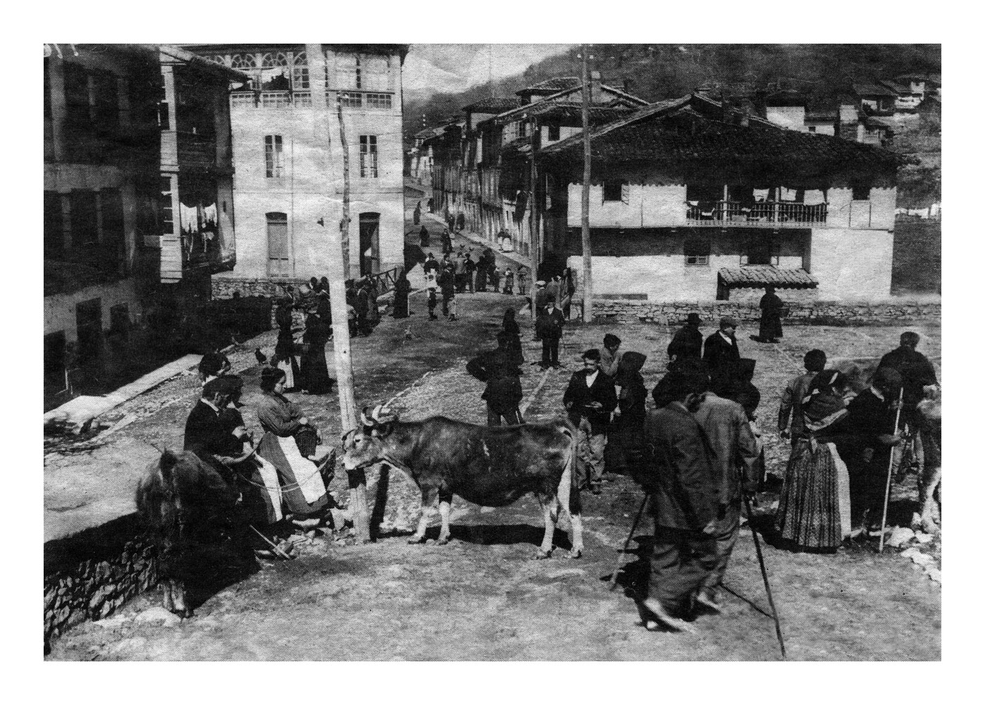 Imagen - Mercado de La Pontona, plaza de Pola de Laviana