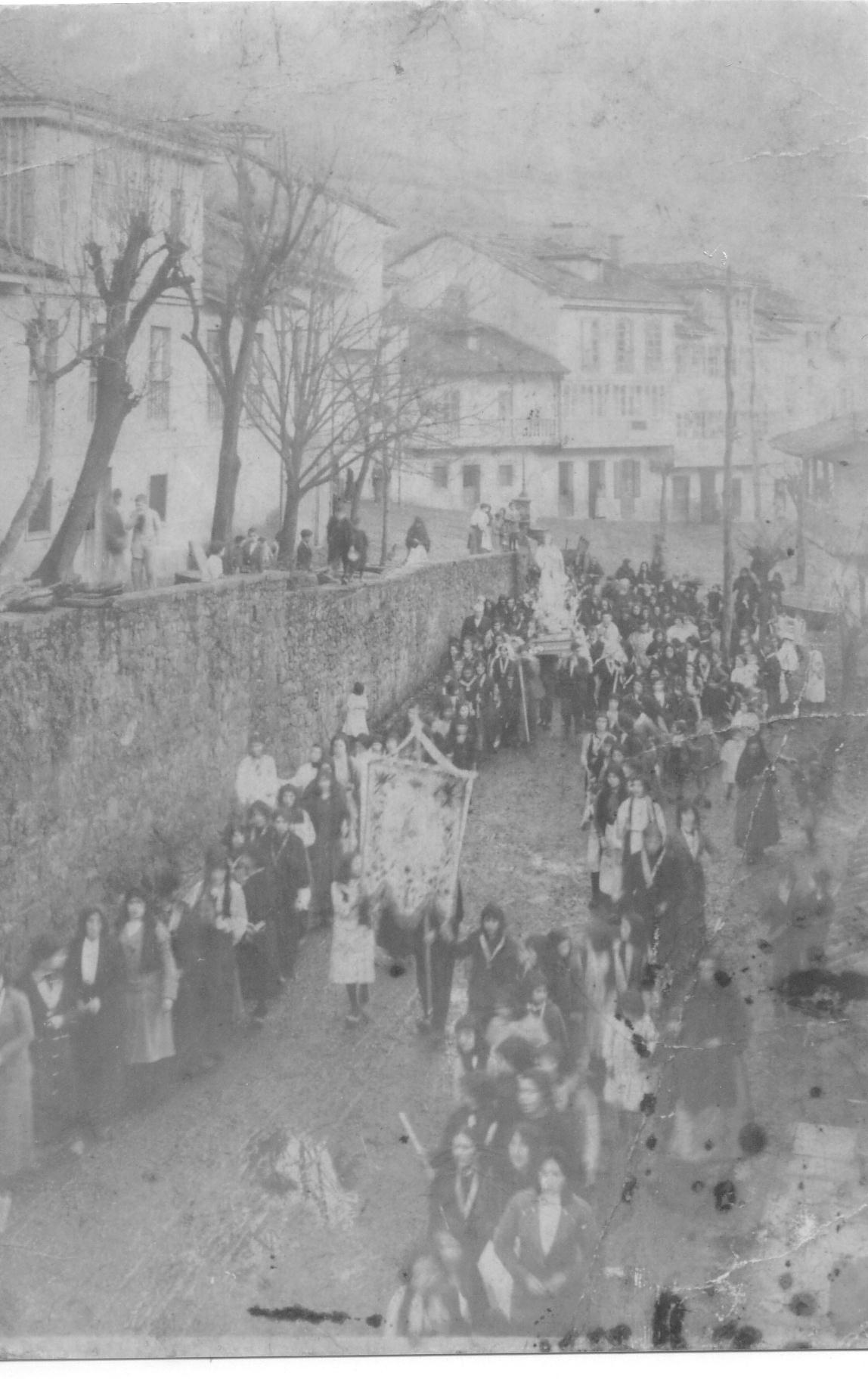Imagen - Procesión por Cimadevilla en Pola de Laviana