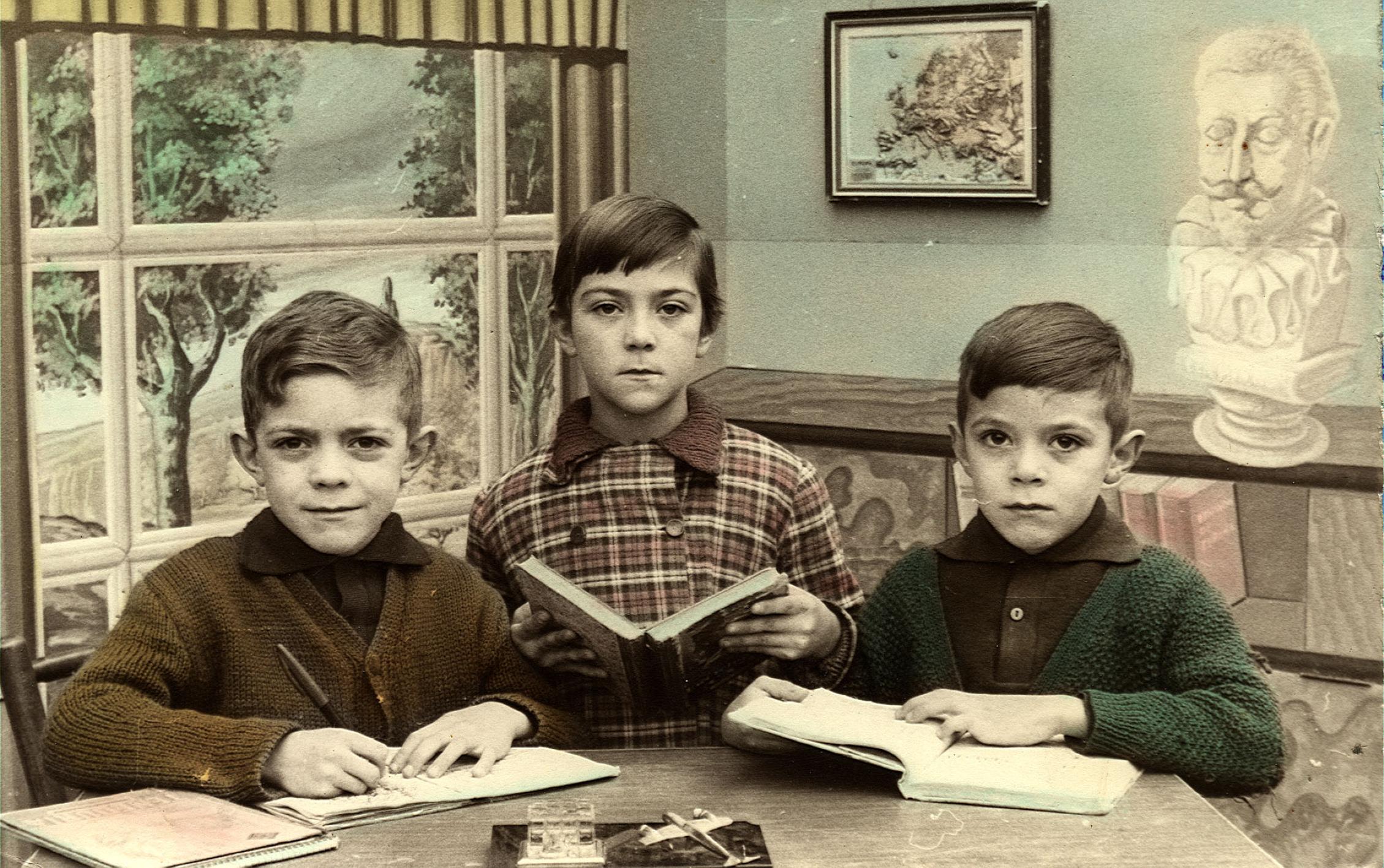 Imagen - Fotografía de escuela de Pacho y sus hermanas