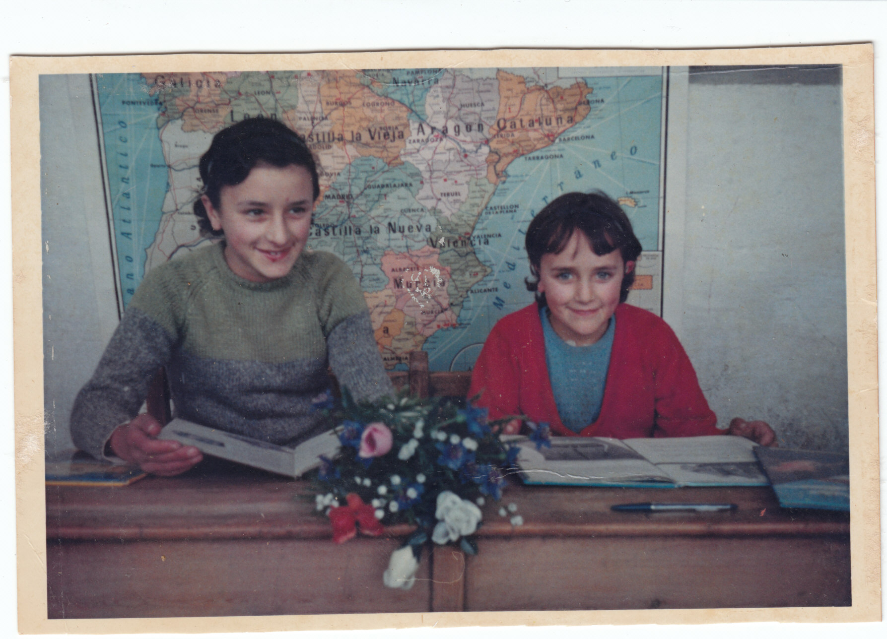 Imagen - Loli y Pili en la escuela de Cadavedo