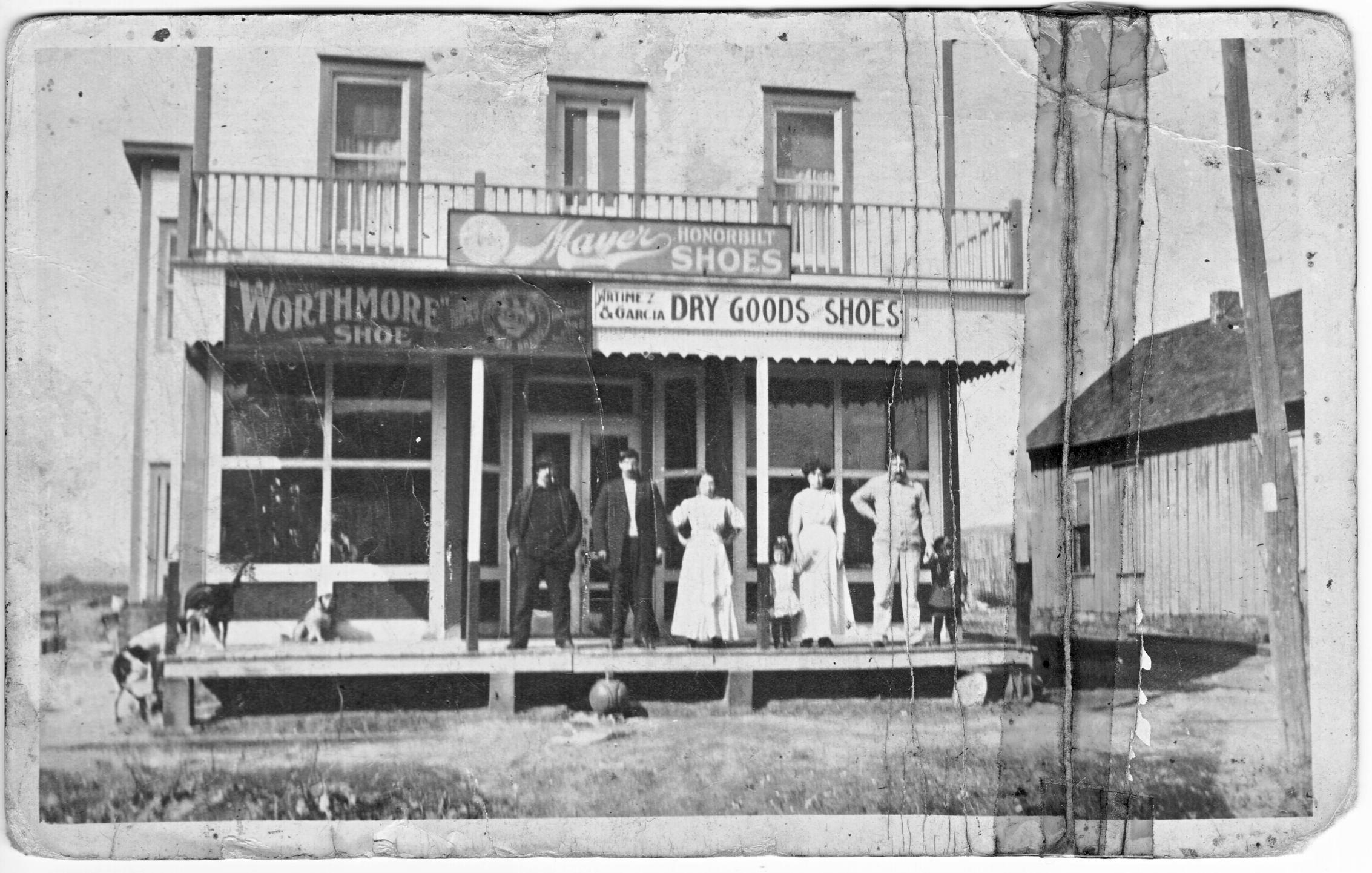 Imagen - Tienda de Zapatos Artimez en Illinois 1905