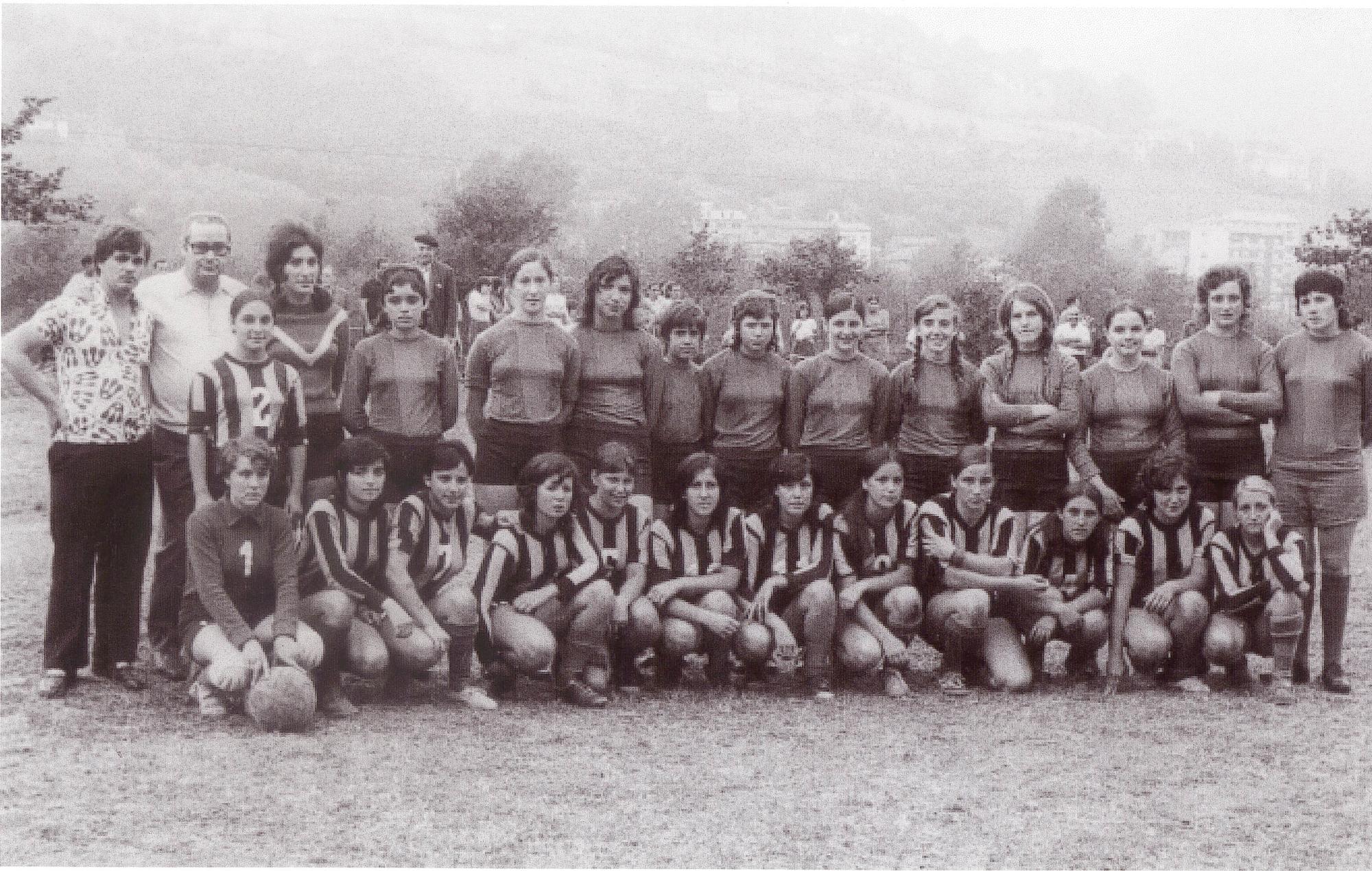 Imagen - Las Amazonas de La Hueria y un equipo de Barredos