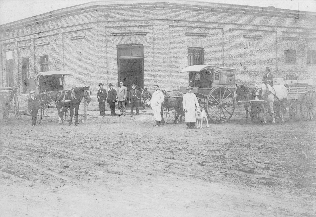 Imagen - Exterior y carruajes de reparto de la 