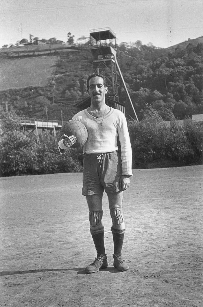Imagen - Futbolista en 1945
