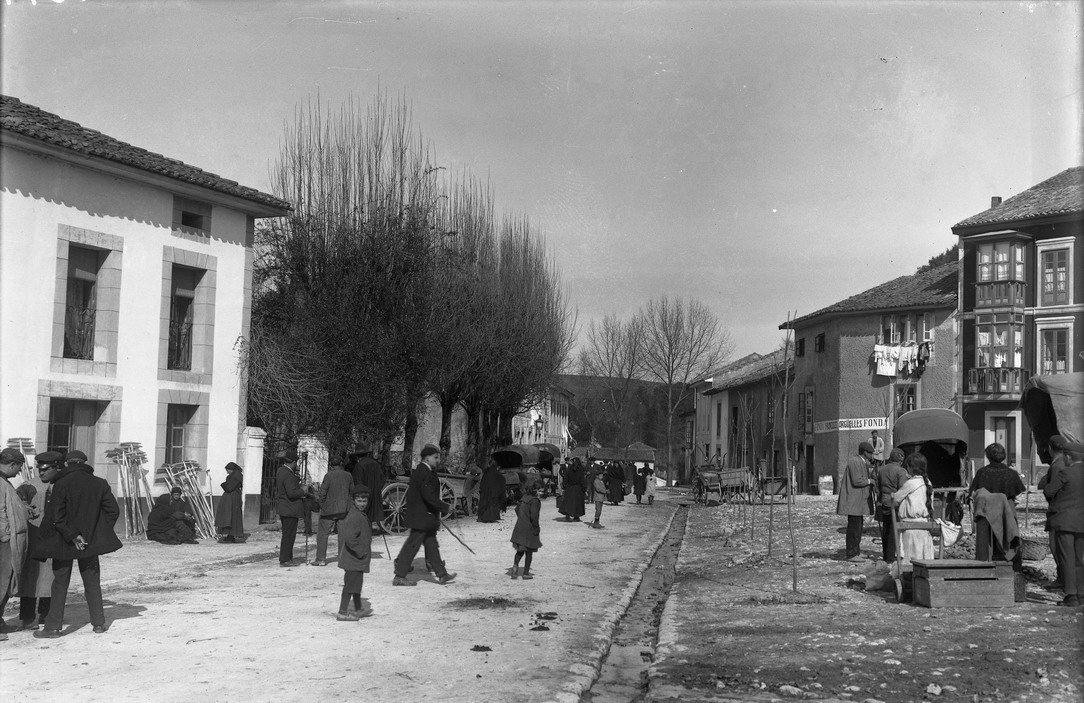 Imagen - Un día de mercado en Posada de Llanes, 1915