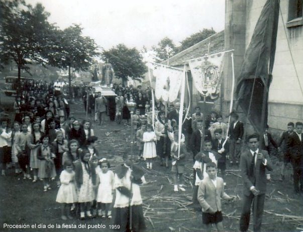 Imagen - Procesión el día de la fiesta del pueblo.